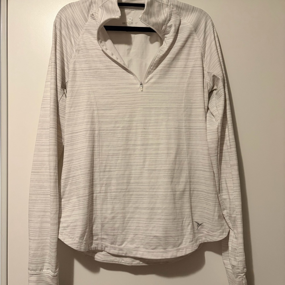 Old Navy Women's White and Light Gray Striped Quarter-Zip Pullover
